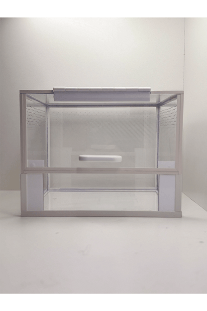 Terrarium für Bodenbewohner von vorne