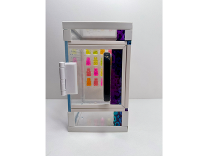 Acrylglasterrarium Terrarium für Springspinnen mit bunten Gummibären aus Epoxidharz mit geschlossener Tür